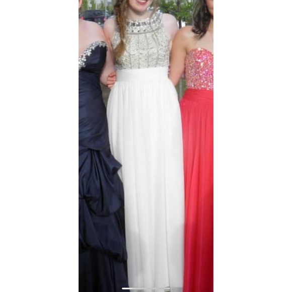 JS Collections Gown | Purchased as size 6, but altered to approximately size 4 - Picture 3 of 3